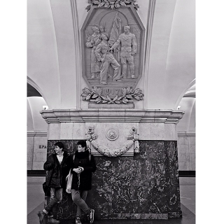 Illustration for article titled Russian Underground Stations Look Even More Stunning In Black and White